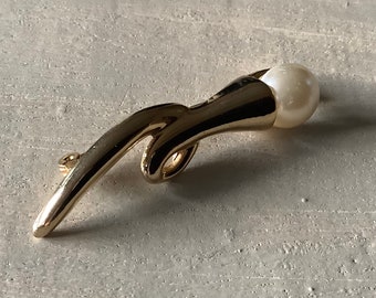 Vintage Goldtone Brooch Retro Faux Pearl Pin Mid Century Jewelry Costume Jewelry Gift for Her