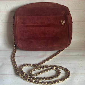 Vintage 1980er Jahre Windsmoor Umhängetasche Retro Burgund Wildleder Handtasche Goldfarbene Schulter Kette Crossbody Tasche Made in Italy Handtasche