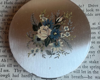 Vintage 1950s Stratton Floral Powder Compact - Made in England