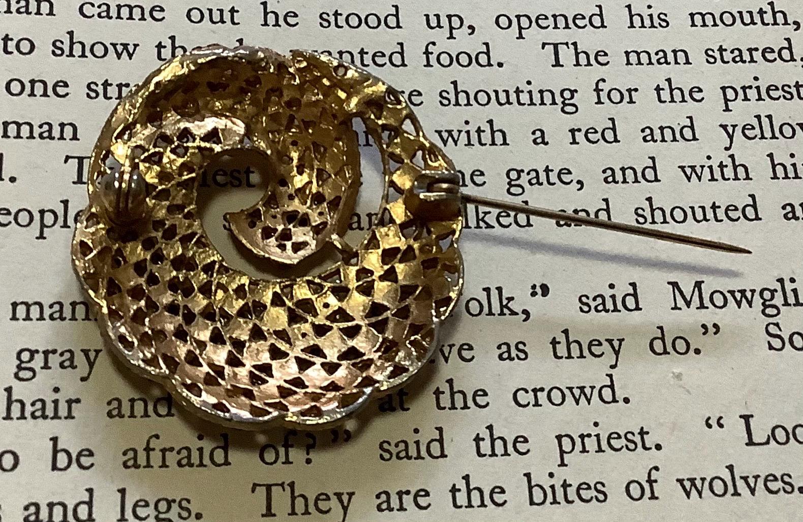 Broche Vintage Dorée Spirale Tourbillon - Neuf Sans Emballage, 5.4 Cm, Qualité Couture, France