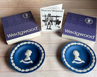 1977 Wedgwood Royal Blue Jasperware Dishes Celebrating Queen Elizabeth II Silver Jubilee