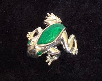 Vintage Small Frog Brooch Retro Silverplated Toad Pin Animal Brooch Green Enamel Detail Pin Gift Idea