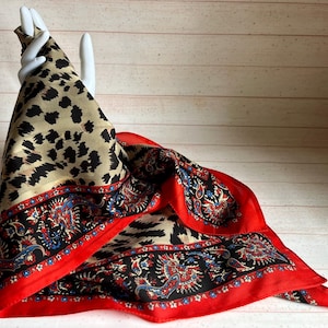 Vintage Animal Print with Folk Inspired Border Scarf Retro Multicolour Neckerchief Headscarf Mid Century Headband Polyester Shoulder Wrap