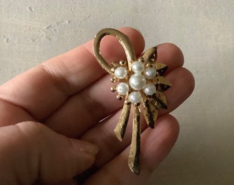 Vintage Faux Pearl Brooch Retro Goldtone Sheet Metal Floral Pin Costume Jewelry Gift for Her