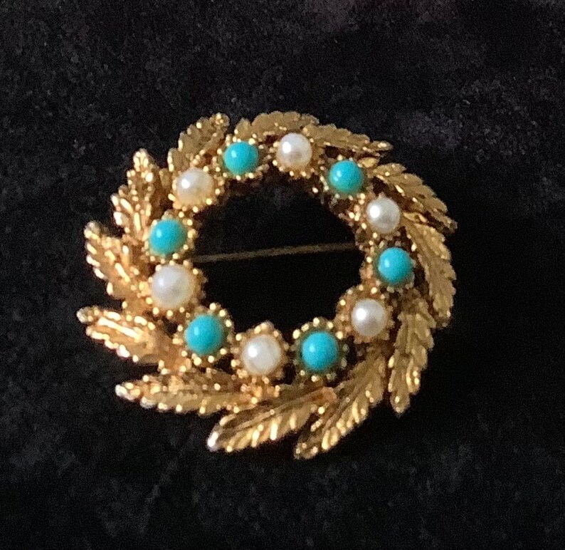 Couronne vintage, broche dorée, turquoise rétro, épingles en fausse perle, bijoux fantaisie, broche ronde Mid-Century image 1