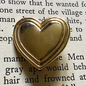 Vintage Variety Club Heart Brooch Retro Variety Club Pin Badge Vintage Collectable Lapel Pin Retro Costume Jewelry Gift Idea