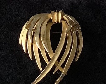 Vintage 1960s Ribbons Brooch Retro Goldtone Abstract Pin Steampunk Costume Jewelry Mid Century Brooch