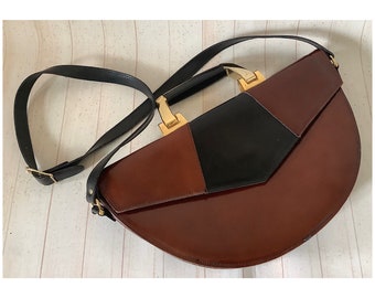 Vintage 1980s Half Moon Leather Shoulder Bag Brown Black Satchel Bag Retro Large Handle Detail Handbag Preppy Yuppie Bag