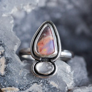 SIZE 7 Mexican Opal and Moonstone Ring Sterling Silver