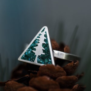 Triangle Pine Tree Evergreen Ring, Chrysocolla Malachite, Sterling Silver Inlay Ring,Nature Jewelry, Geometric Ring Bespoke Jewelry, Artisan