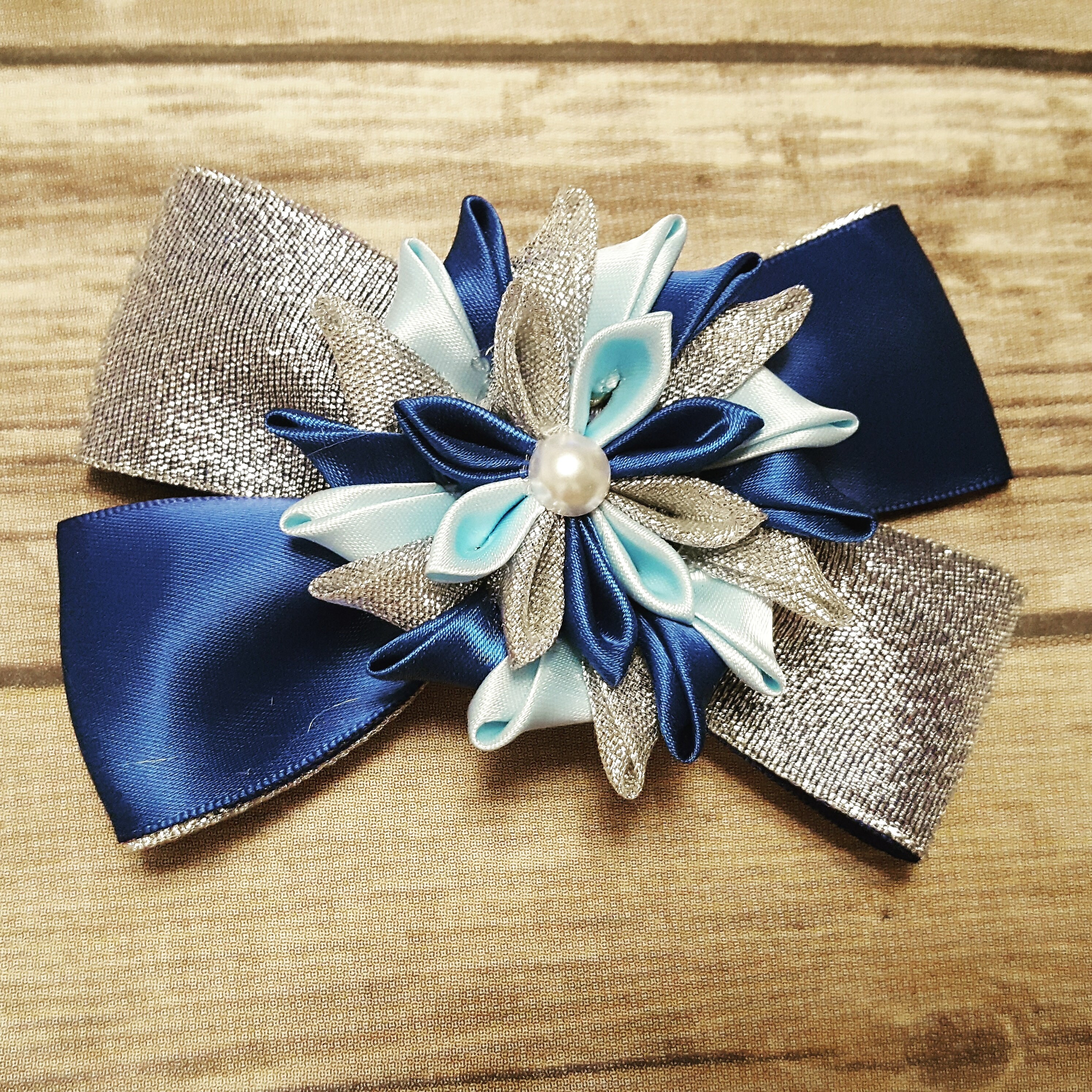 girls blue hair accessories