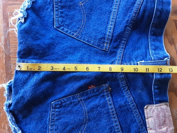 Vintage Levi 501 jeans cutoffs - image 5