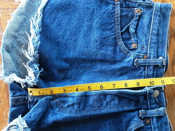 Vintage Levi 501 jeans cutoffs - image 6