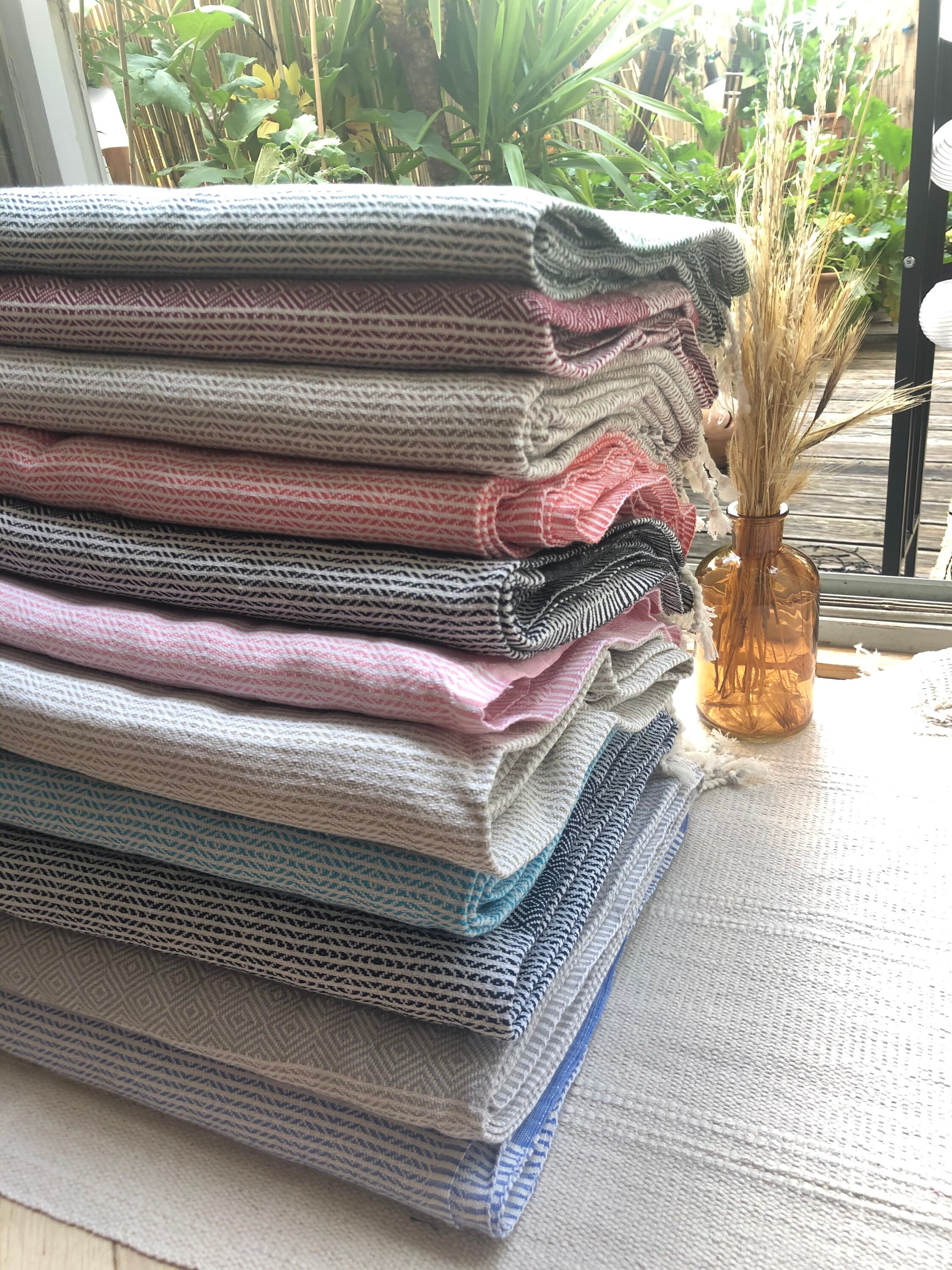 Handloomed Bed Throw and Bedspread, 150x200 Cm 59 X79, 100 Cotton