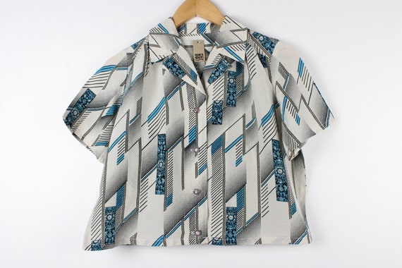 Awesome Cropped Vintage Short Sleeve Button Up Sh… - image 4