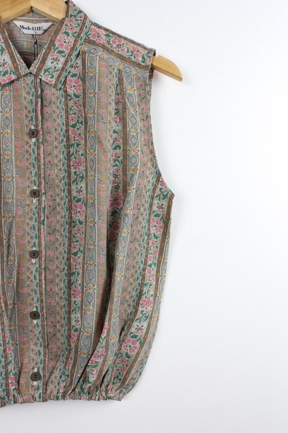 Patterned Upcycled Vintage Blouse, Sleeveless But… - image 4