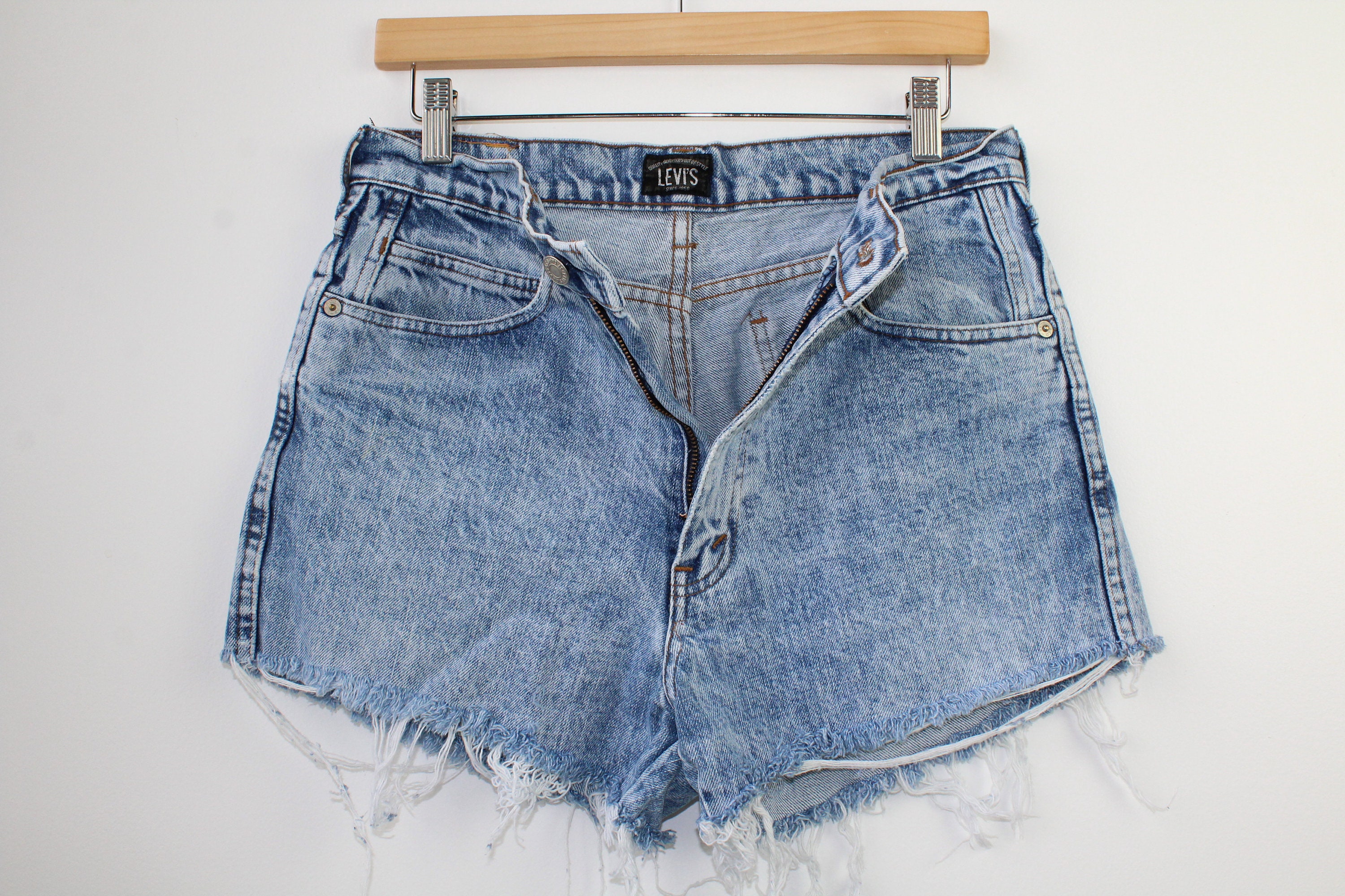 Upcycled Vintage 90s Vibe Denim Shorts – High-waisted Light