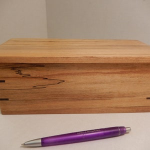 Spalted Maple Keepsake Box: Walnut Spline Accents