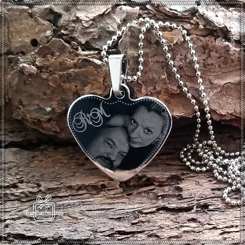 necklace or keychain Heart with engraving
