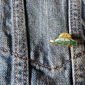 Vintage Nissan Primera Enamel Pin , Vintage metal enamel pin, Retro Car Pin, Nissan gift, Vintage car gift