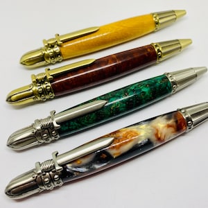 Knight&#39;s Armor Twist Pen in Your Choice of Finish