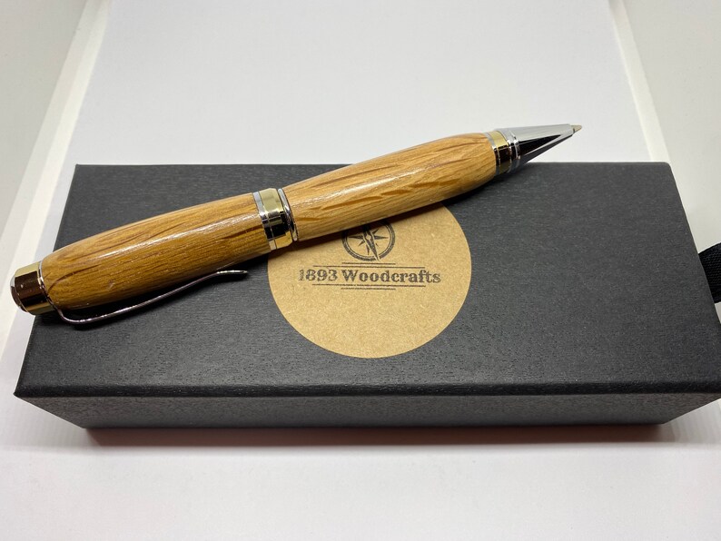 Woodford Reserve Oak Whiskey Cask Twist Pen in ChromeGold Finish