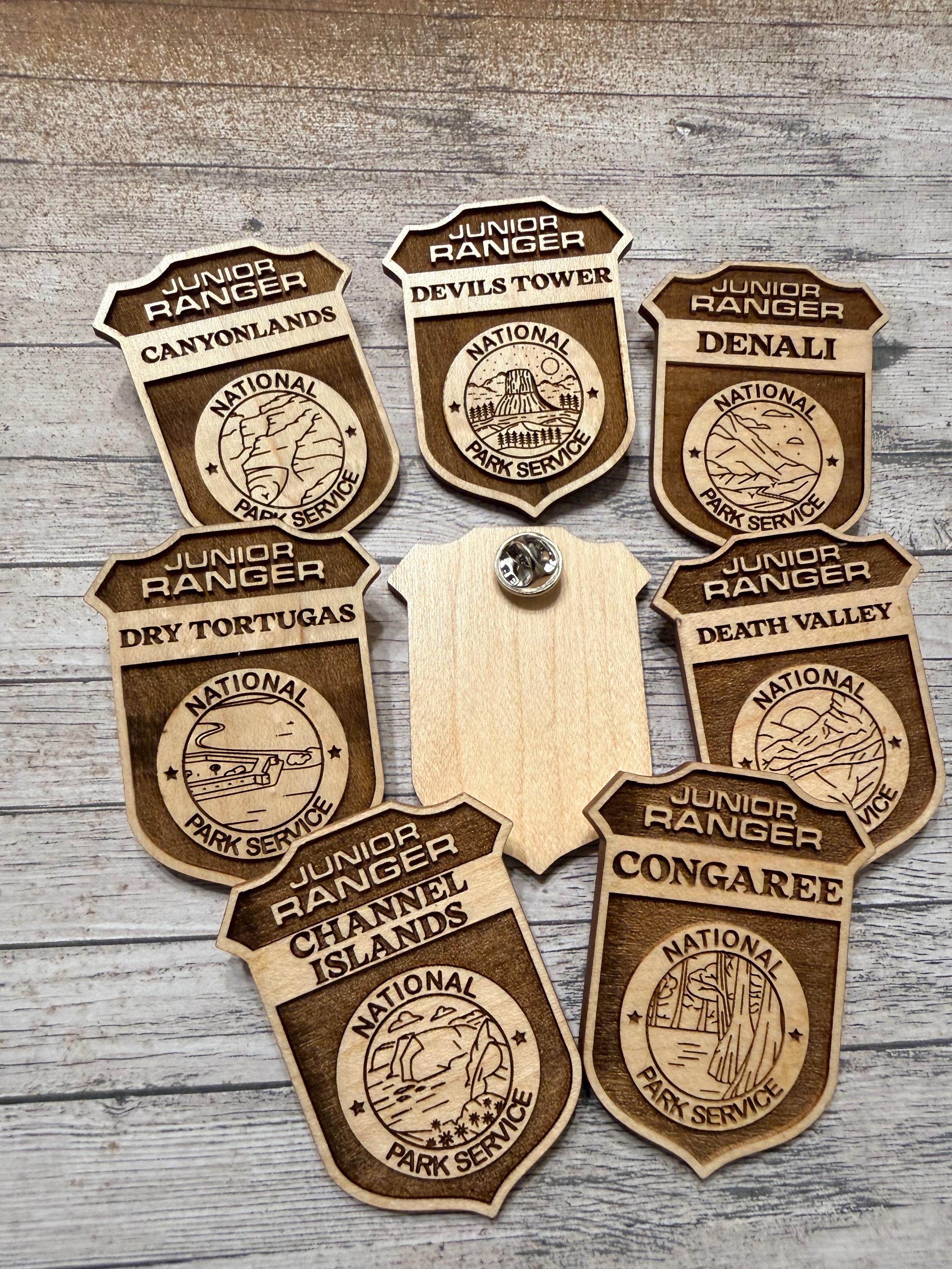 J*7様 ニュージャージー州　バーレントン郡 サージェントバッジ Wooden Laser Engraved National Parks Junior Ranger Badge - Etsy Israel