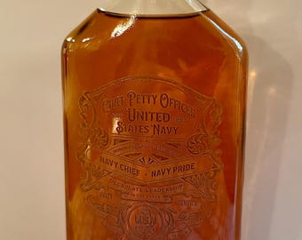 Engraved US Navy Chief Glass Flask: Military Promotion Gift