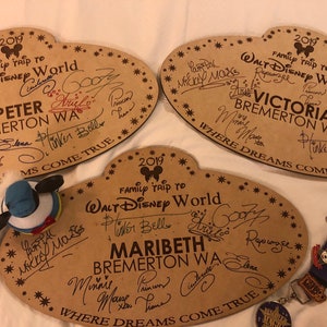 UNOFFICIAL Wooden Disney DisneyWorld / DisneyLand / DisneyCruise Signature Autograph Board / Disney Autograph Book