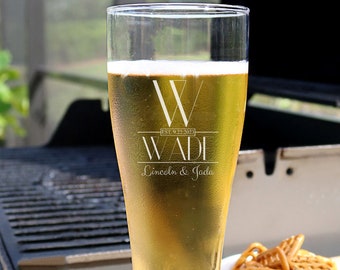 Personalized Monogram Beer Glass, Wedding Glasses, Couple Beer Glass, Gift for Couple, Wedding Gift, Housewarming Gift - B