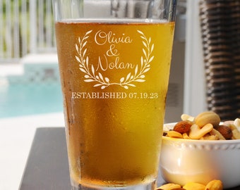 Personalized Wedding Glasses, Custom Wedding Glasses, Wedding Beer Glasses, Gifts for Couple, Wedding Pint Glass, Wedding Favors - H