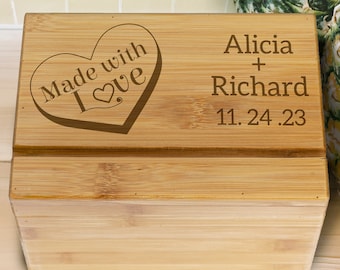 Personalized Recipe Box, Family Wood Recipe Box, Wedding Gift, Gift for newlywed, Wooden Recipe Box, Valentines Day Gift, Kitchen Gift