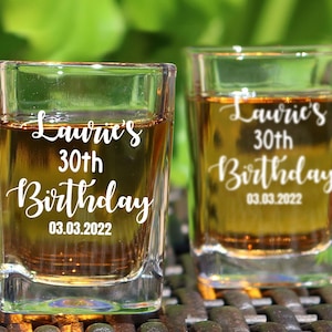 Verres à liqueur d'anniversaire, Cadeau d'anniversaire, Cadeau pour fête d'anniversaire, Verres à liqueur d'anniversaire, Cadeaux de mariage, Verres à liqueur personnalisés, Idées d'anniversaire