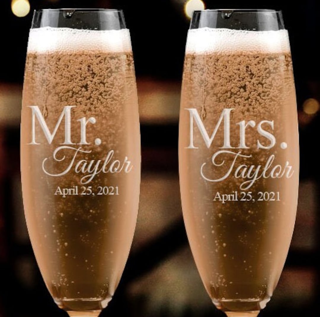 Mr. & Mrs. Dried Floral Wine Glasses > Toasting Flutes