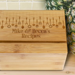 Personalized Recipe Box, Family Wood Recipe Box, Wedding Gift, Gift for newlywed, Custom Wooden Recipe Box, Engraved Recipe Box Kitchen Gift