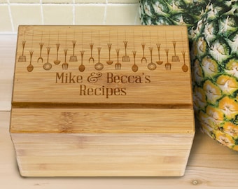 Personalized Recipe Box, Family Wood Recipe Box, Wedding Gift, Gift for newlywed, Custom Wooden Recipe Box, Engraved Recipe Box Kitchen Gift