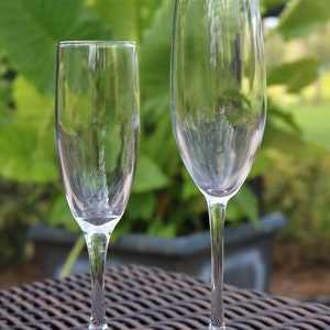 Set of 2, Bride And Groom Wedding Toasting Flutes Personalized Toasting Flute Personalized Wedding Glass, Champagne Toasting Glasses A image 3