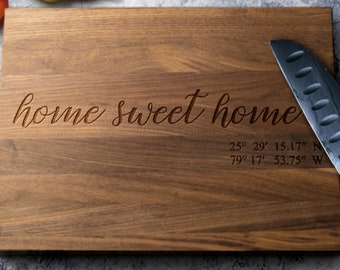 Personalized Cutting Board - Wood Cutting Board - Housewarming Gift, First Home Gift - New home Gift - Home Sweet Home - Kitchen Decor