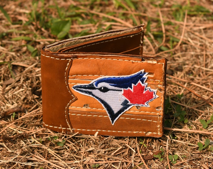 Repurposed Baseball Glove Bifold Wallet With Toronto Blue Jays Patch Etsy
