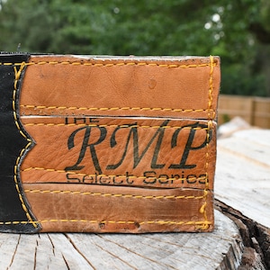 Cartera plegable con guante de béisbol