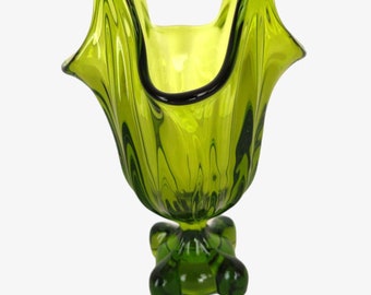Vintage MCM 8 " Verde Viking EPIC Pañuelo de vidrio girado Jarrón 4 Esquina Base 60s Stretch Glass