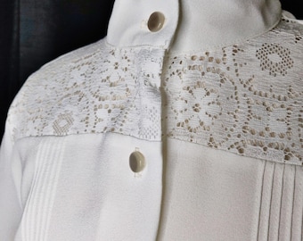 Vintage 1970s Secretary Blouse Lace Inset Micro Pleats Romantic Cottage Core 10