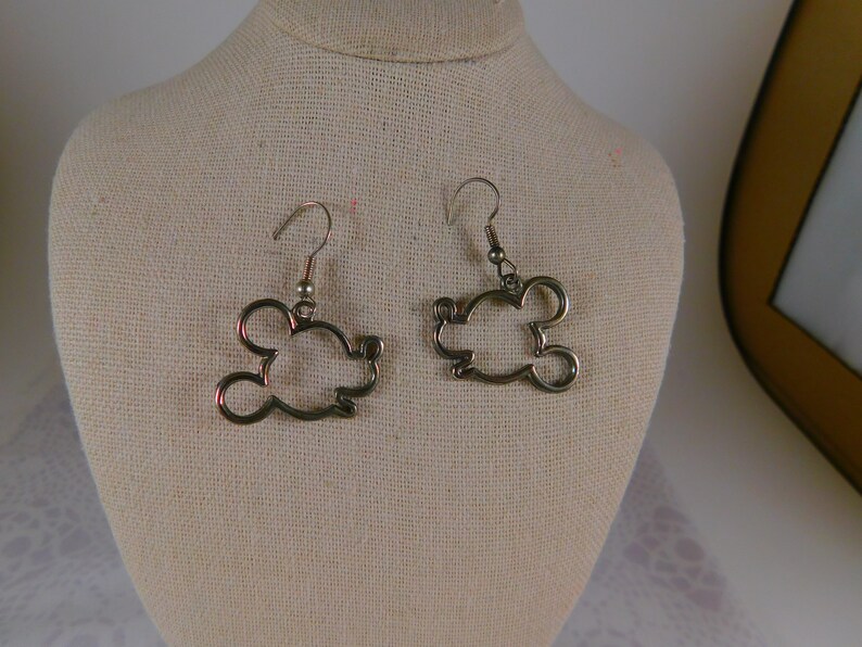 Vintage Gunmetal Mickey Mouse Earrings: Open Work Disneyland Jewelry bild 3
