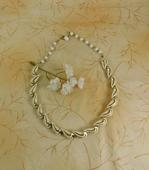 CORO Cream Enamel Over Gold Leaf Necklace/Choker, 
