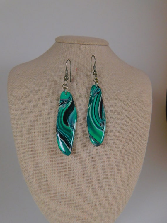 Stunning Hand Crafted Malachite Green & Black Pol… - image 1