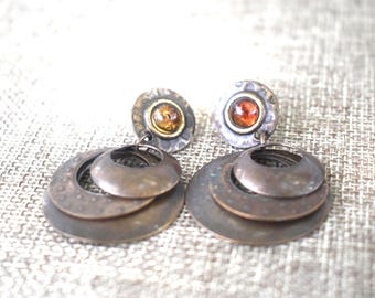 Vintage '70s Brass & Amber Glass Drop Earrings: Bohemian Ring Jewelry