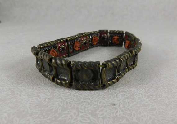 Heavy Antiqued Brass Link Bracelet w/Dainty Coral… - image 6