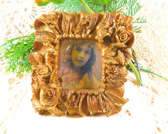 Vintage Victorian Floral Resin Picture Frame - Gold Leaf Accent (3.5-Inch)