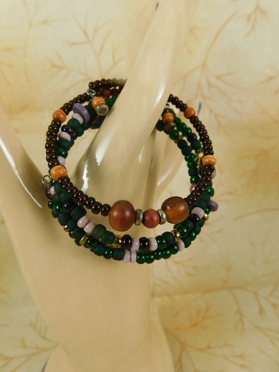 Vintage '90s Beaded Memory Wire Bracelets: Green … - image 2