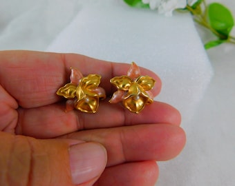 Orchid Stud Earrings~Gold Plate & Pearlized Pink Champagne Enamel w/Seed Pearl Centers, 1980's Costume, Orchid Jewelry, Floral Jewelry